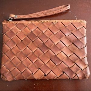 Vilenca Holland Woven Leather Zip Top Wristlet Clutch Cognac New No Tag